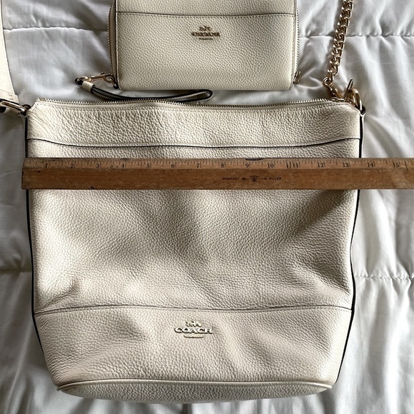 Coach leather white/chalk colored crossbody bag and wallet - Picture 4 of 7